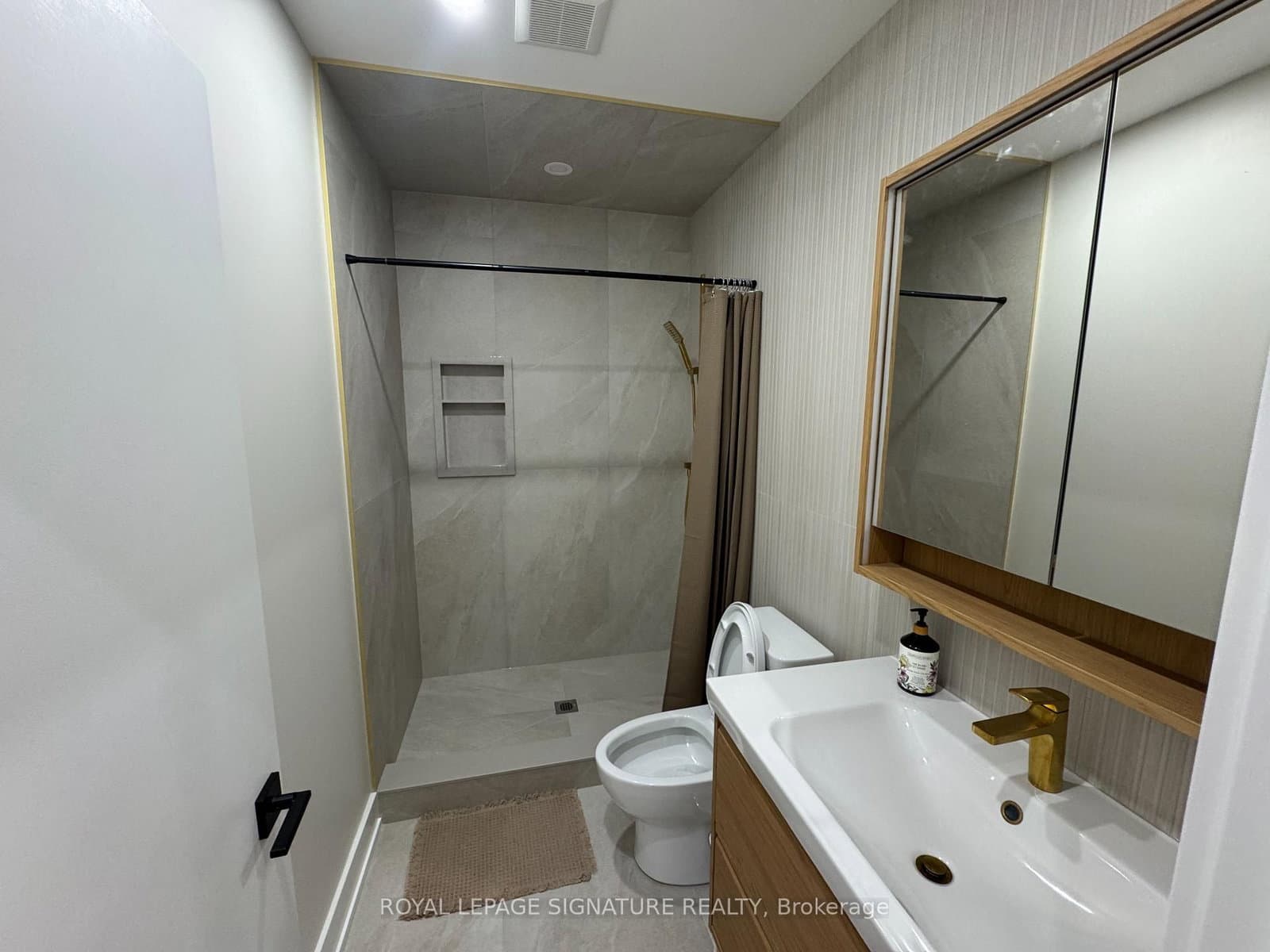 11 Norcross Road, Unit Bsmt thumbnail 14