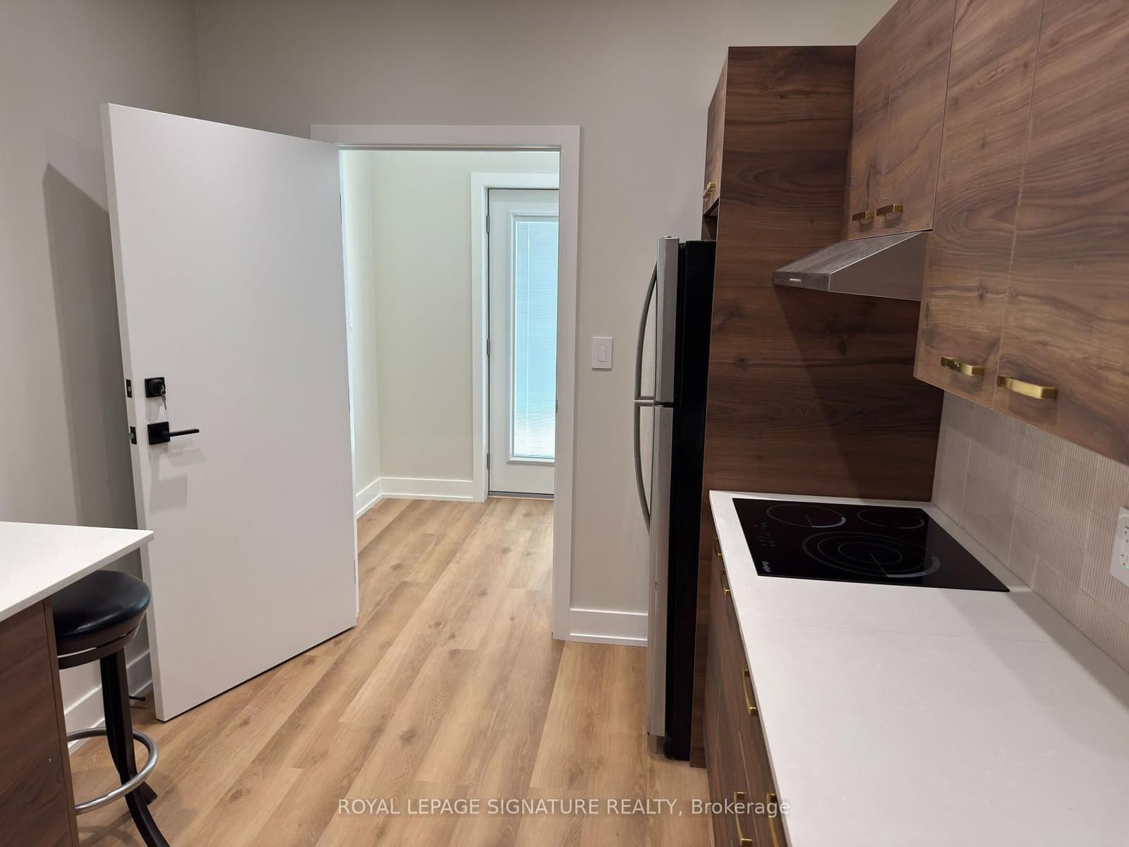 11 Norcross Road, Unit Bsmt thumbnail 2