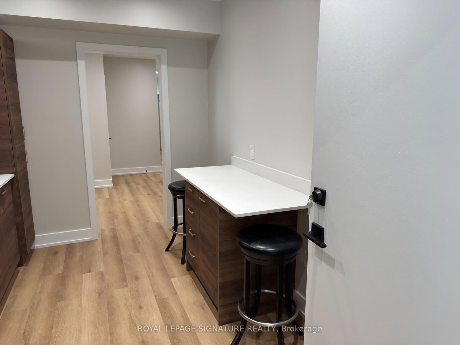 11 Norcross Road, Unit Bsmt thumbnail 5