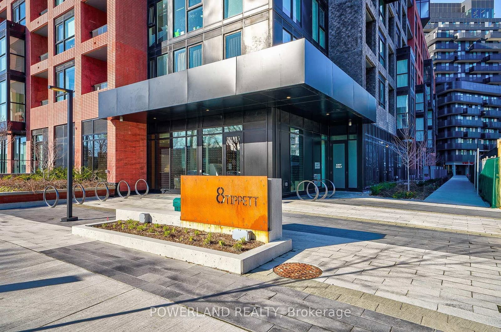 8 Tippett Road, Unit 522 thumbnail 2