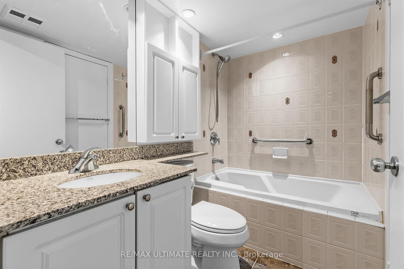 8 Park Road, Unit 1508 thumbnail 13