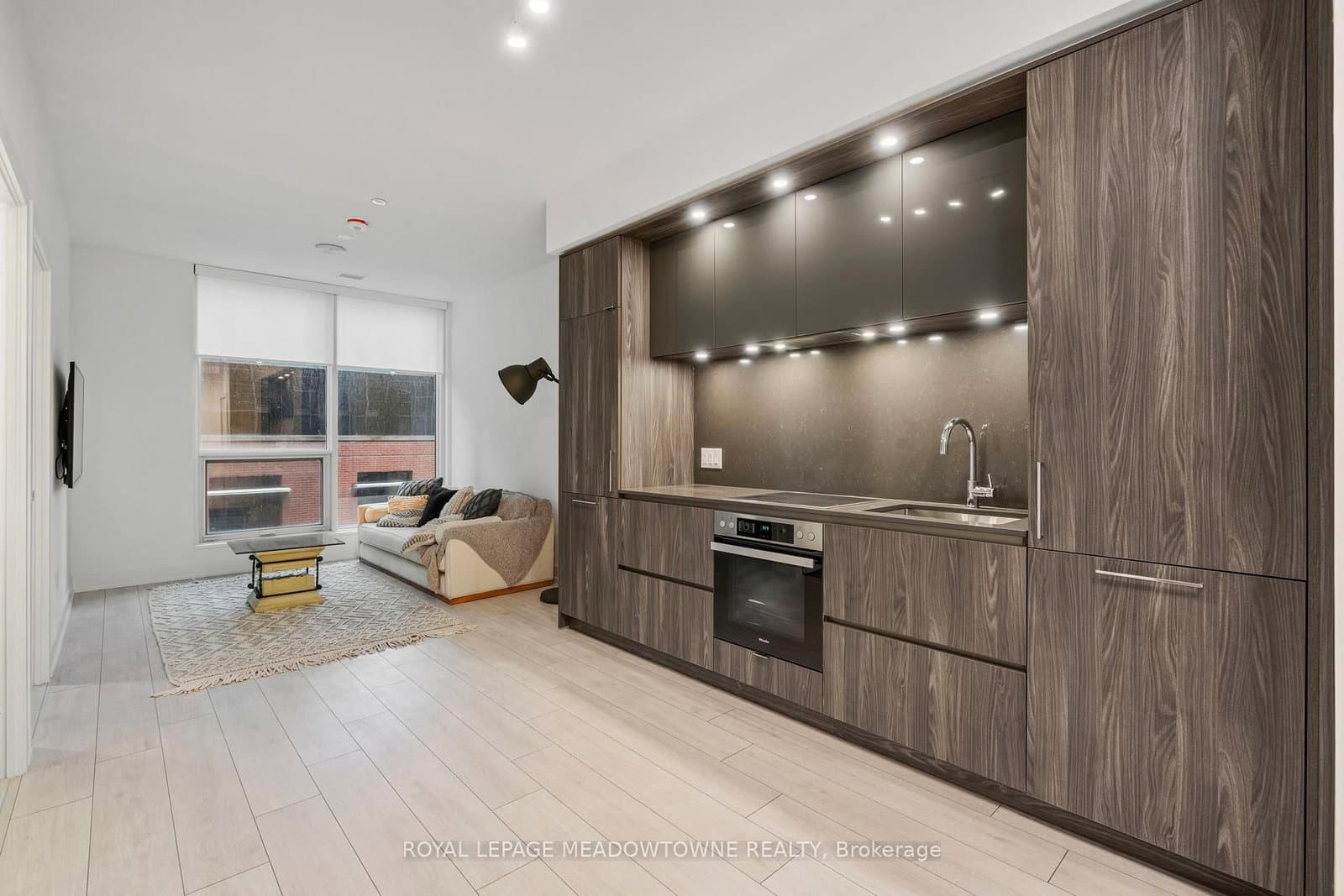 15 Mercer Street, Unit 813 thumbnail 8