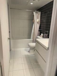 75 Queens Wharf Road, Unit 301 thumbnail 7