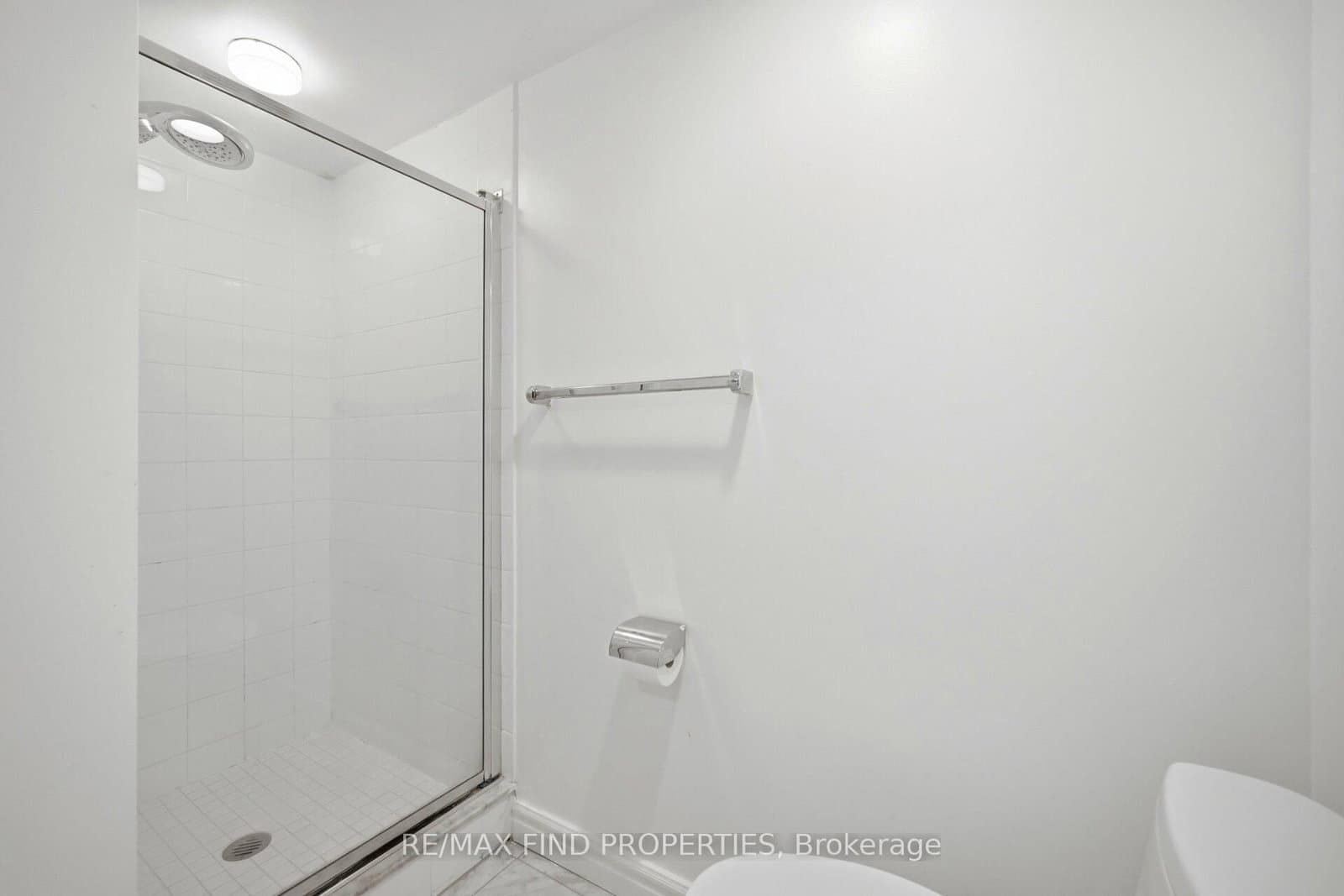 33 University Avenue, Unit 1203 thumbnail 29