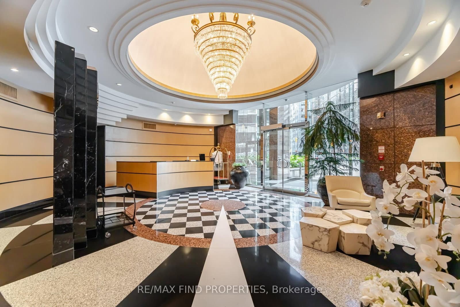 33 University Avenue, Unit 1203 thumbnail 3