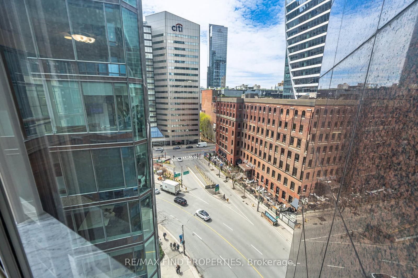 33 University Avenue, Unit 1203 thumbnail 36