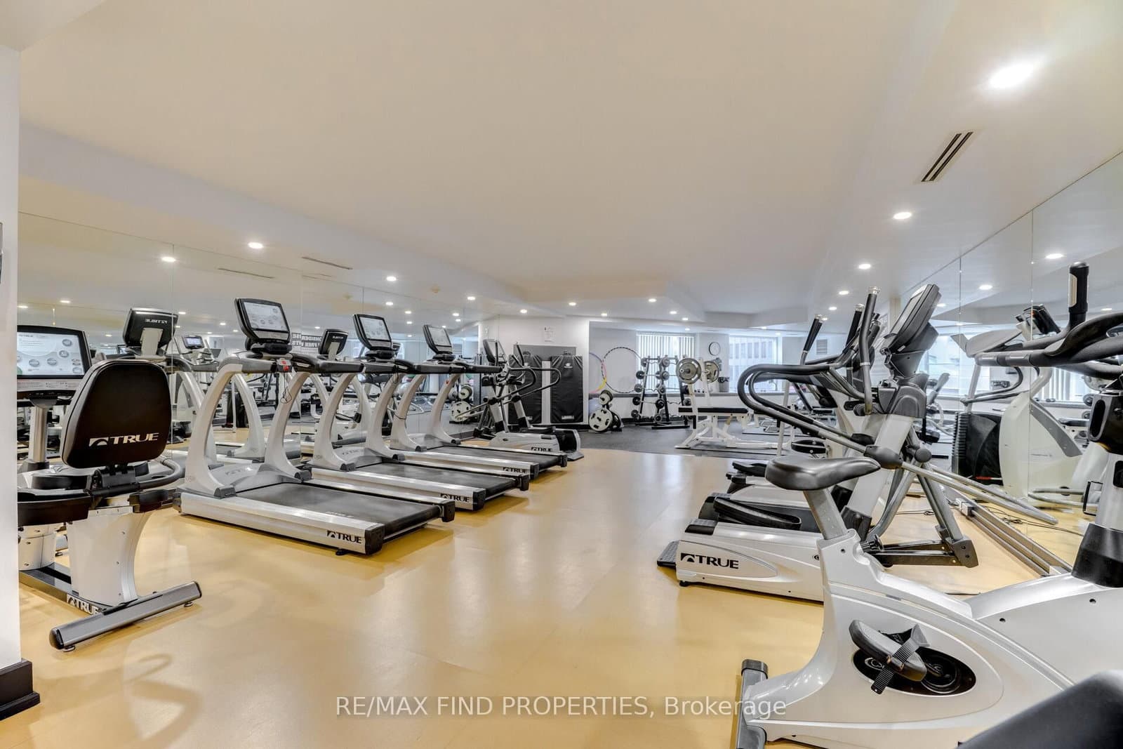 33 University Avenue, Unit 1203 thumbnail 38