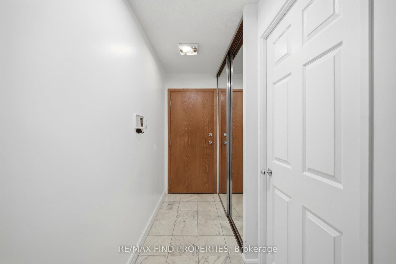 33 University Avenue, Unit 1203 thumbnail 6