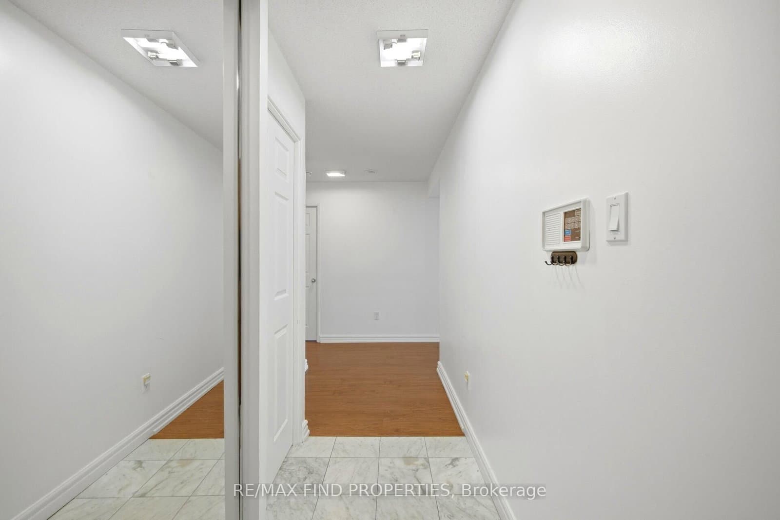 33 University Avenue, Unit 1203 thumbnail 7