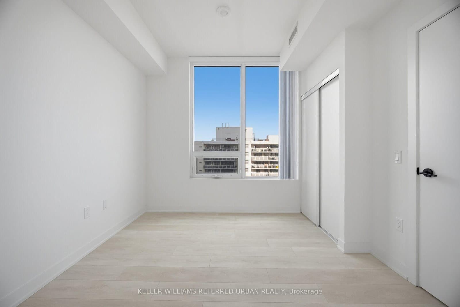 117 Broadway Avenue, Unit 1611 thumbnail 19