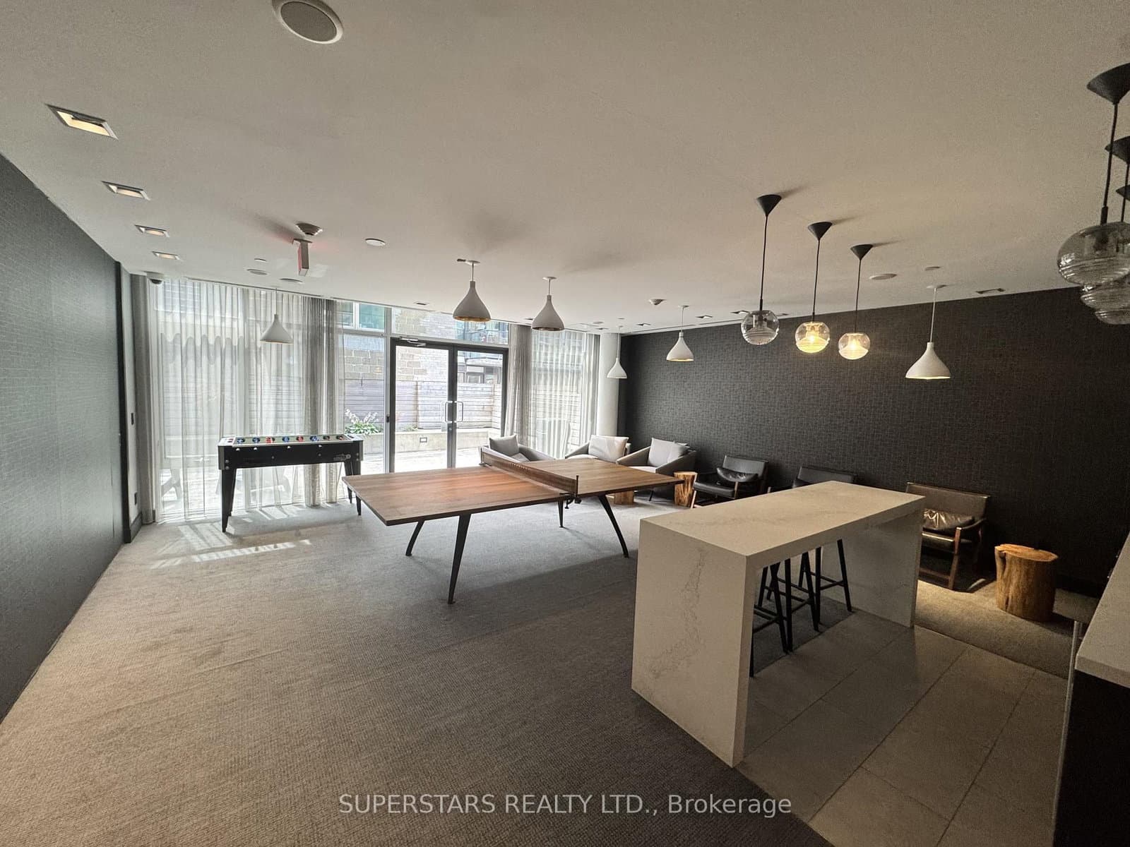 435 Richmond Street W, Unit 413 thumbnail 12