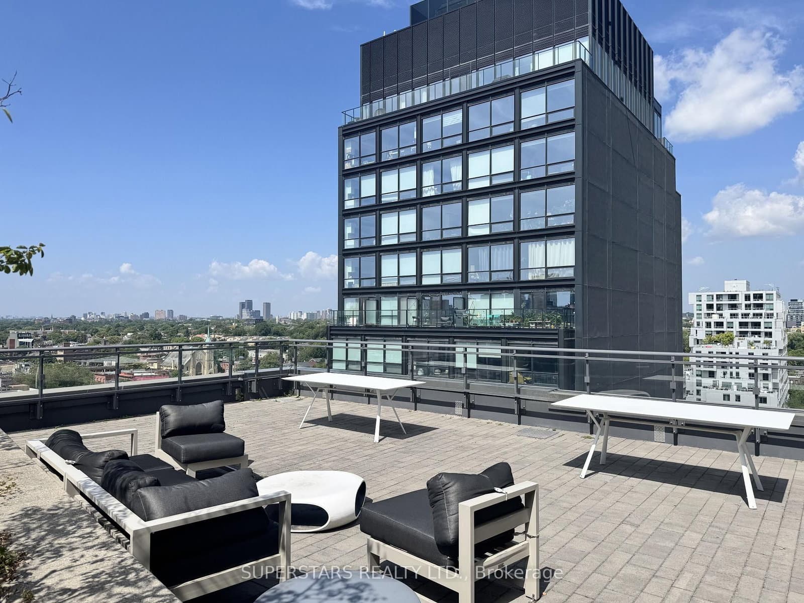 435 Richmond Street W, Unit 413 thumbnail 14