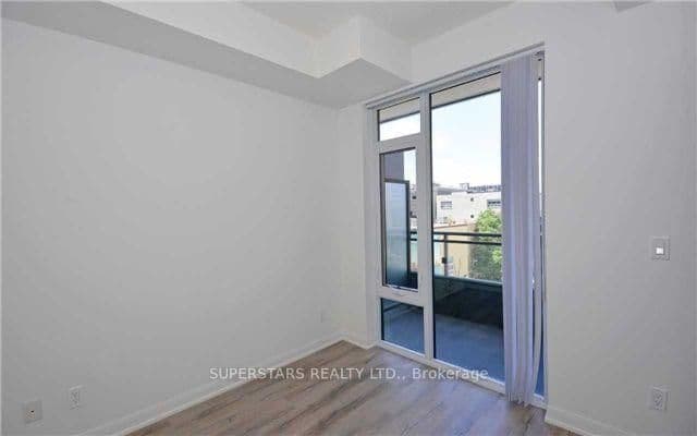 435 Richmond Street W, Unit 413 thumbnail 6