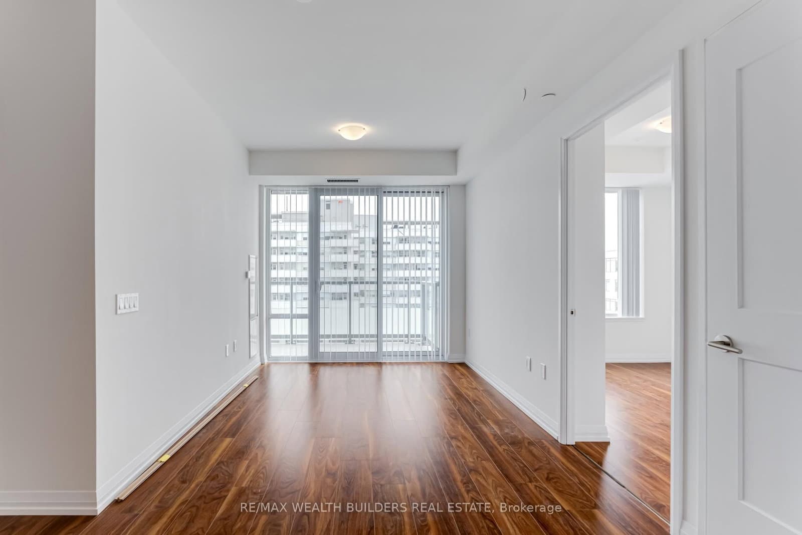 50 Dunfield Avenue, Unit 2520 thumbnail 10