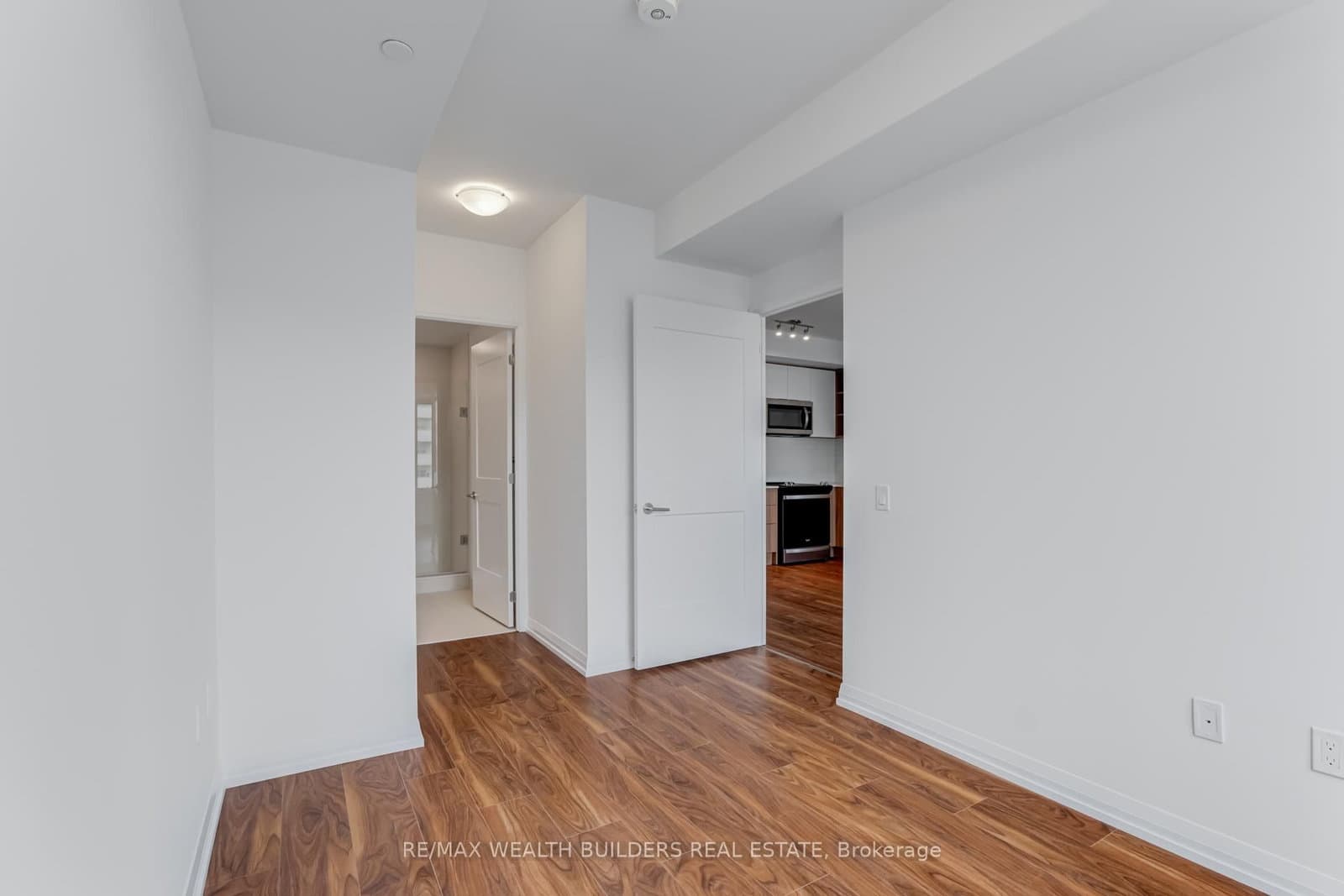 50 Dunfield Avenue, Unit 2520 thumbnail 15