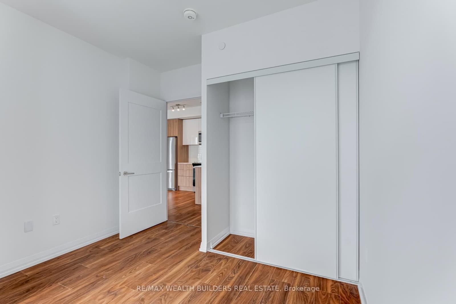 50 Dunfield Avenue, Unit 2520 thumbnail 20