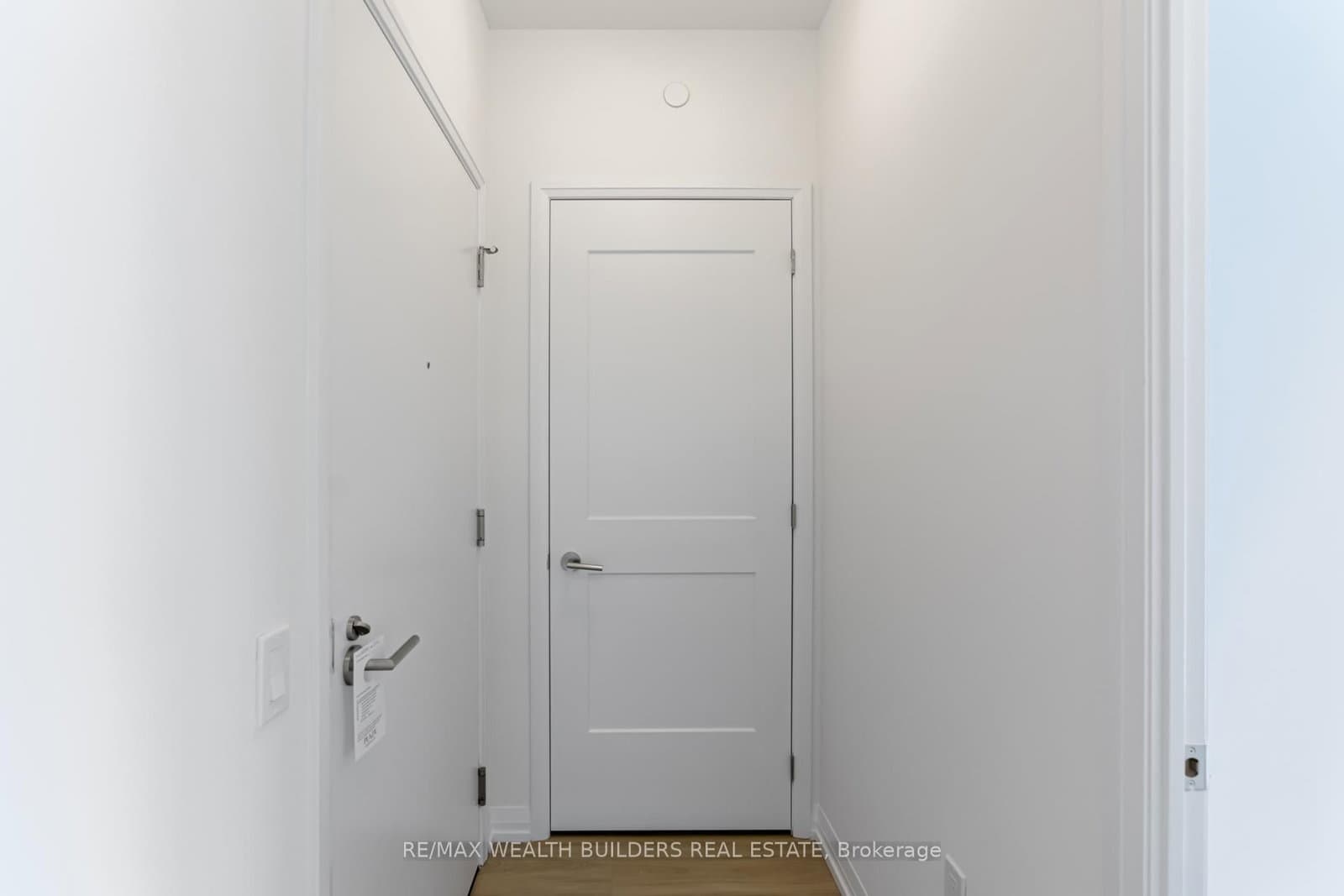 50 Dunfield Avenue, Unit 2520 thumbnail 6