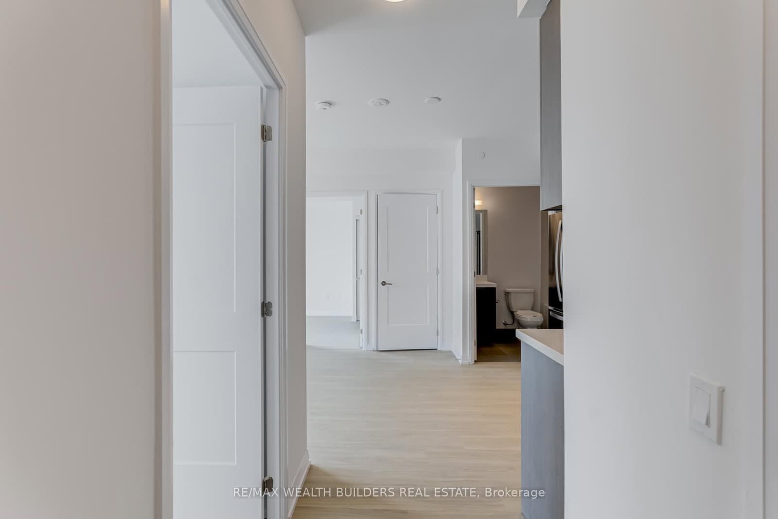 50 Dunfield Avenue, Unit 2520 thumbnail 7