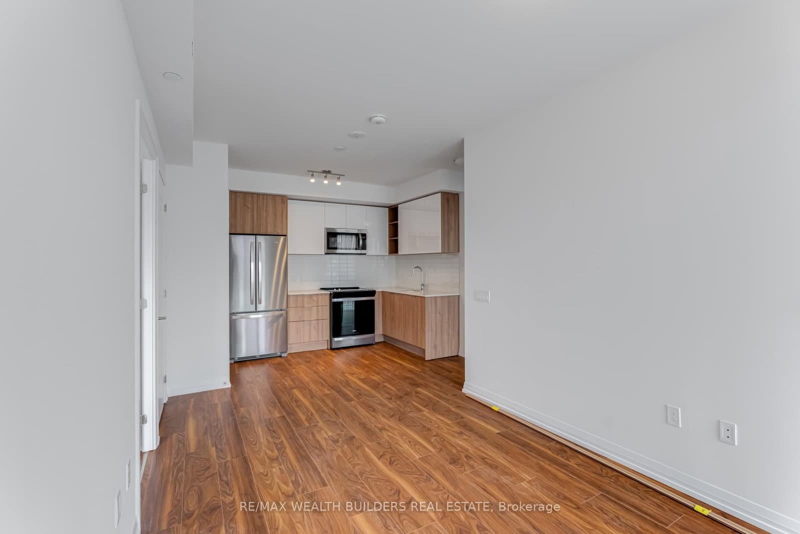 50 Dunfield Avenue, Unit 2520 thumbnail 9
