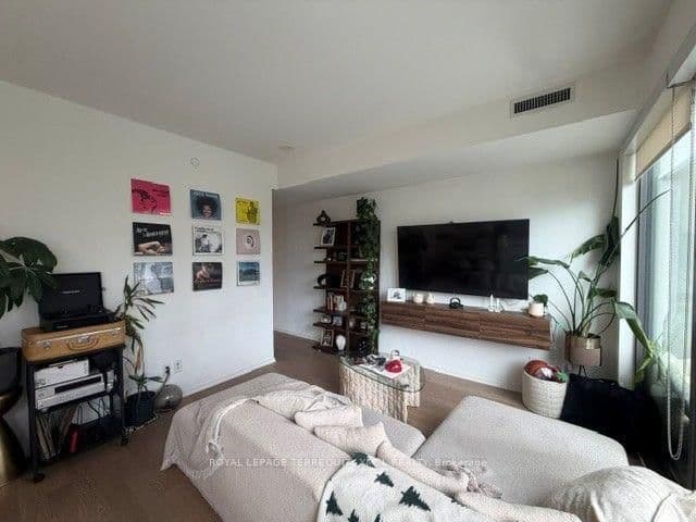 12 Bonnycastle Street, Unit 203 thumbnail 12