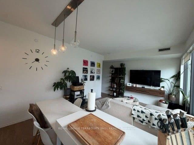 12 Bonnycastle Street, Unit 203 thumbnail 15