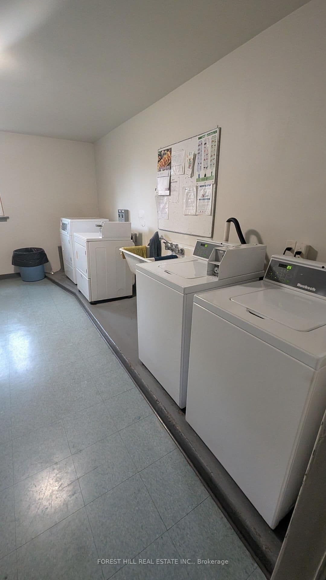 55 Neptune Drive, Unit 305 thumbnail 13