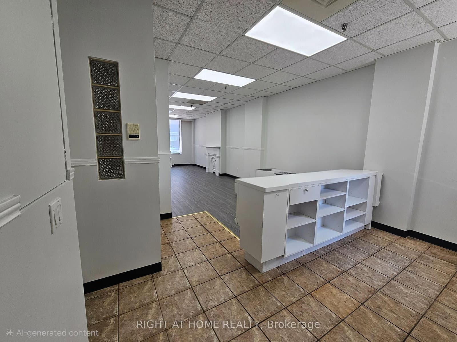 516 Yonge Street, Unit 2 thumbnail 7