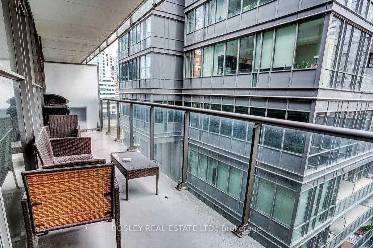 25 Oxley Street, Unit 910 thumbnail 12