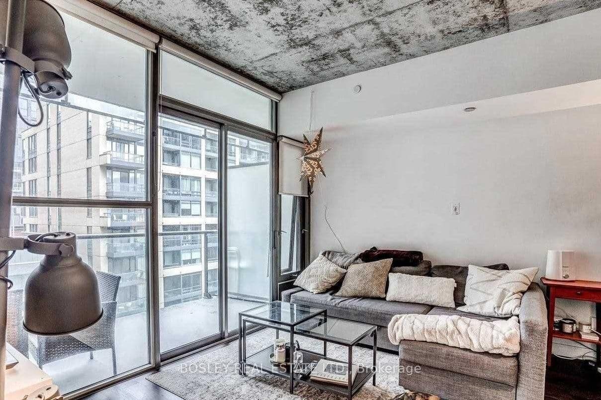 25 Oxley Street, Unit 910 thumbnail 2