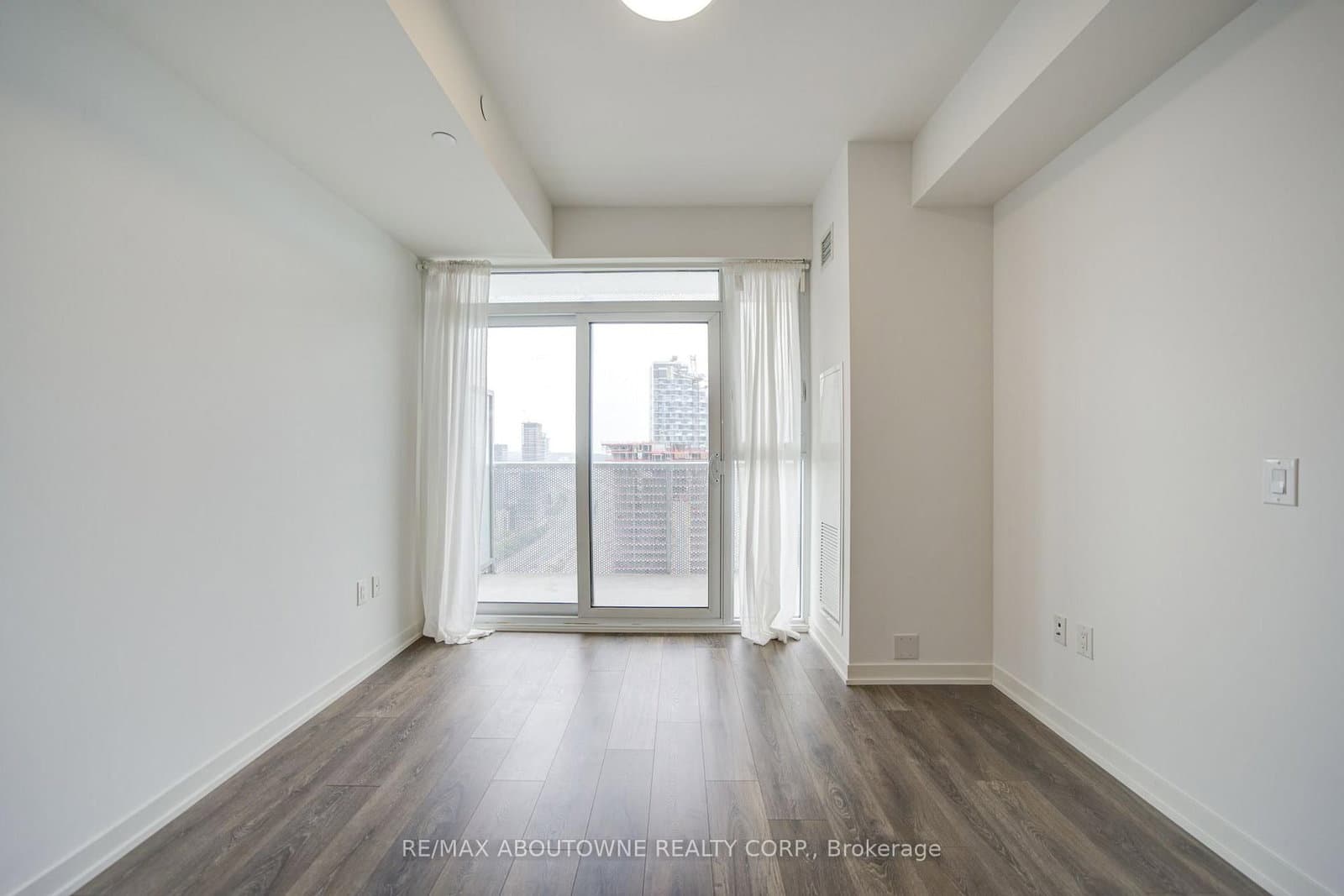 20 Richardson Street, Unit 3102 thumbnail 16