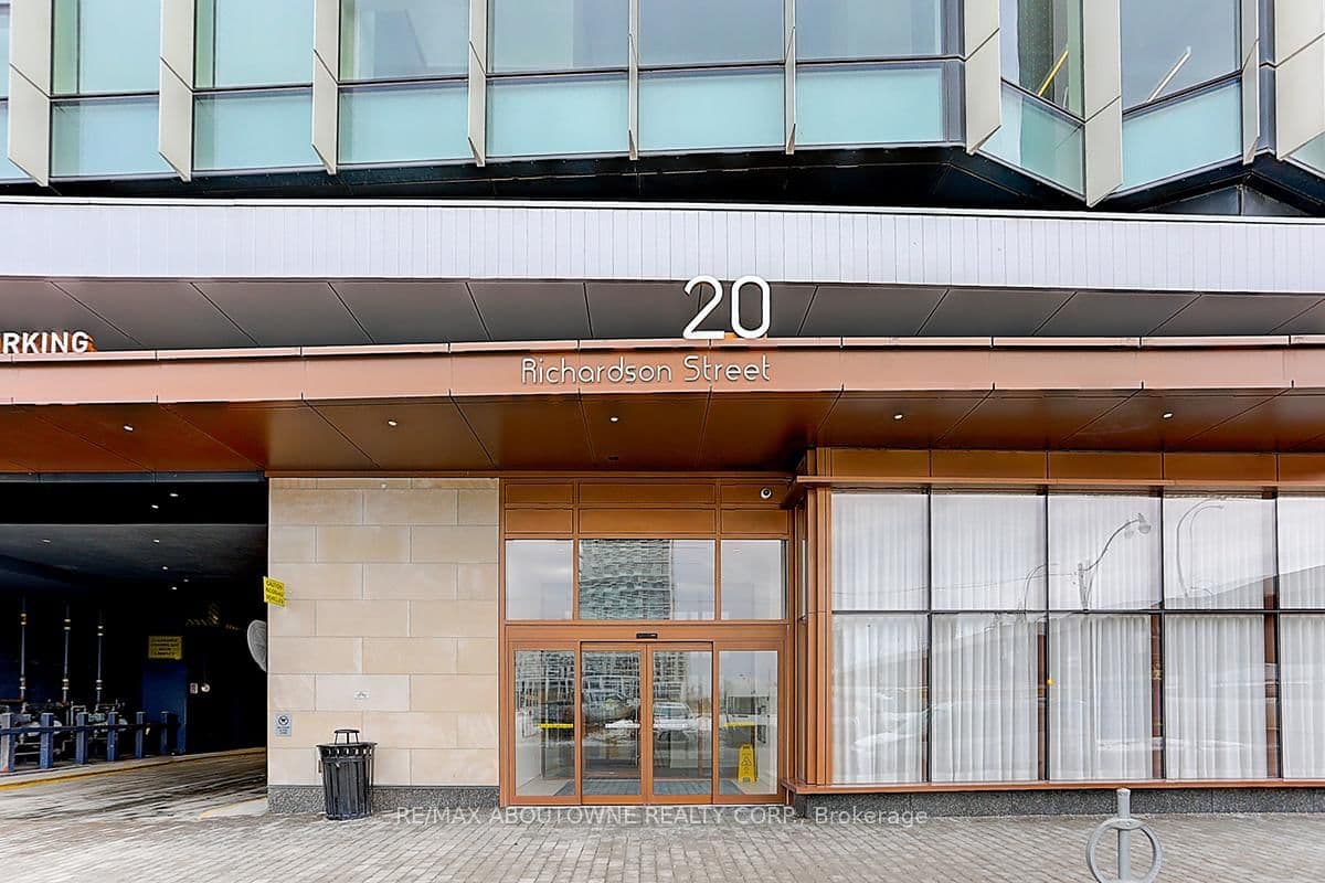 20 Richardson Street, Unit 3102 thumbnail 2