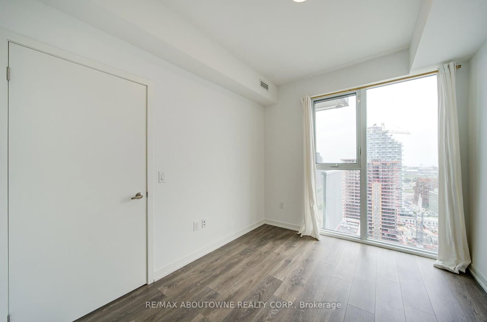 20 Richardson Street, Unit 3102 thumbnail 21
