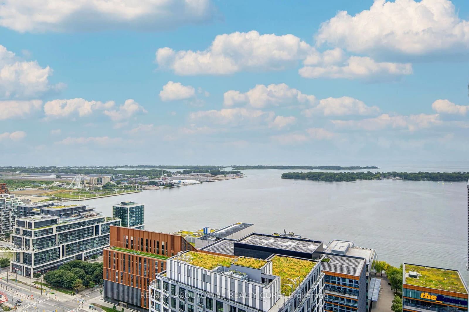 20 Richardson Street, Unit 3102 thumbnail 32