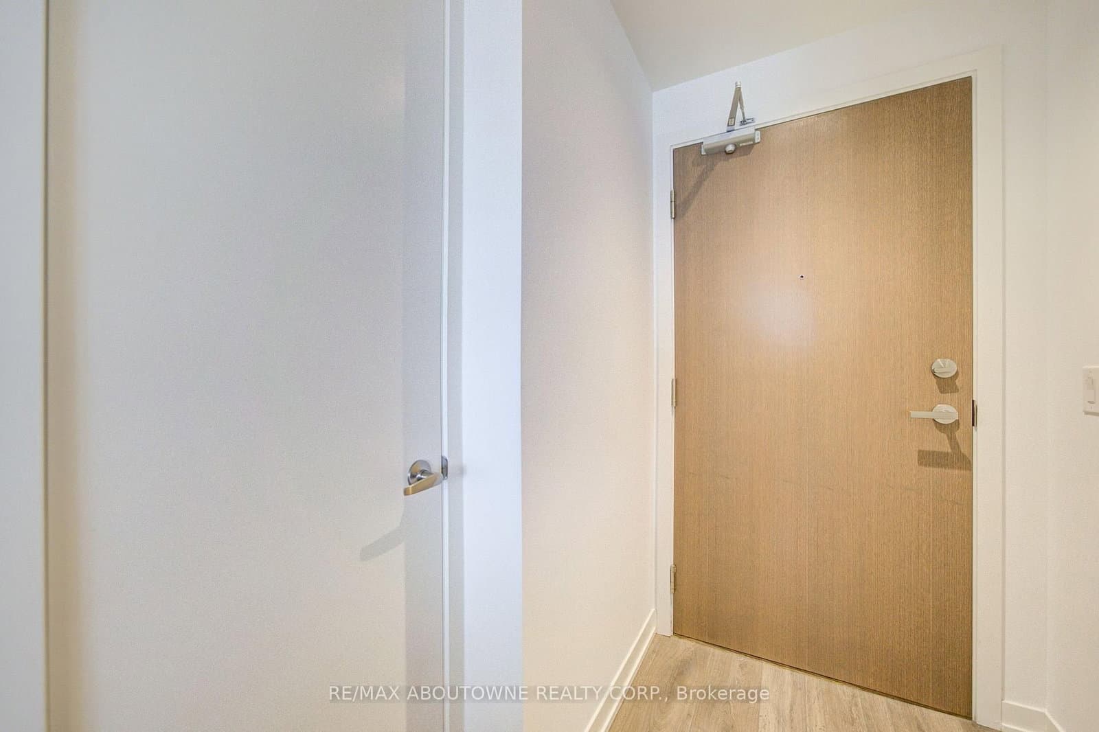 20 Richardson Street, Unit 3102 thumbnail 6