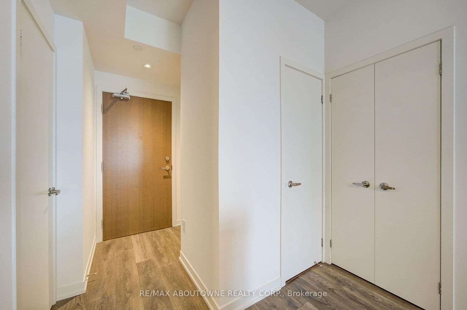 20 Richardson Street, Unit 3102 thumbnail 8