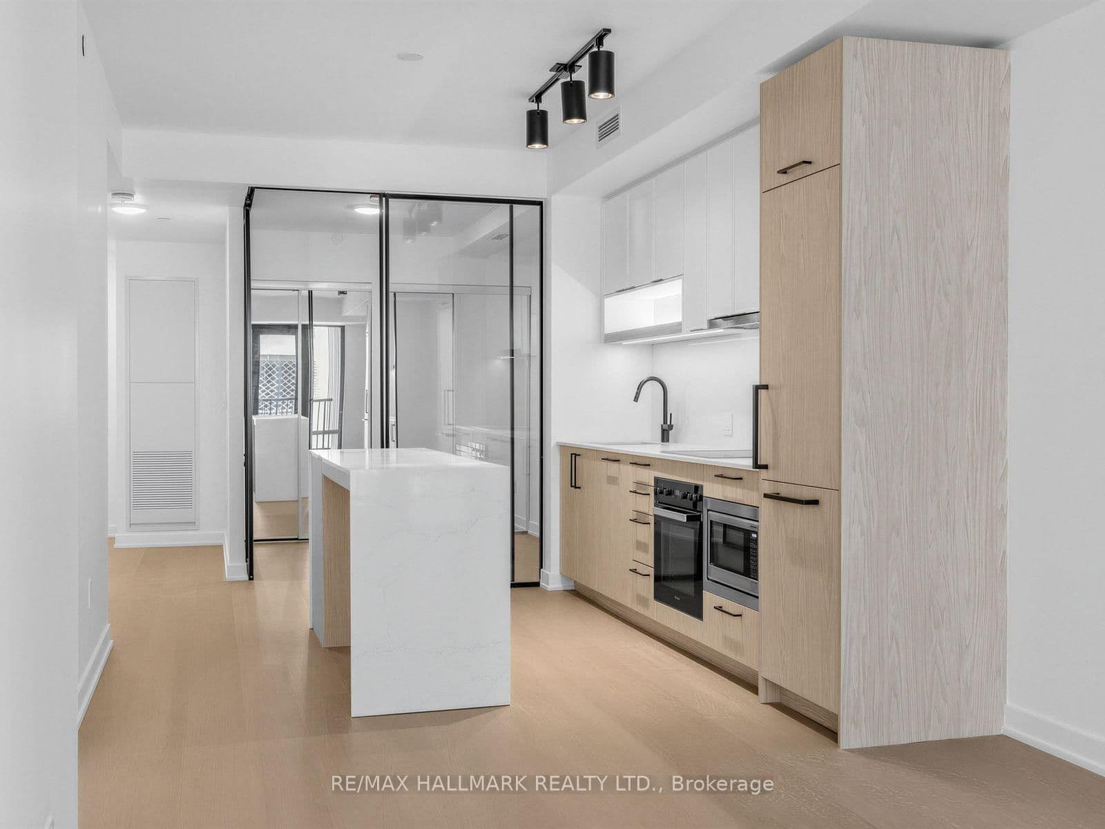 91 Montclair Avenue, Unit 528 thumbnail 15