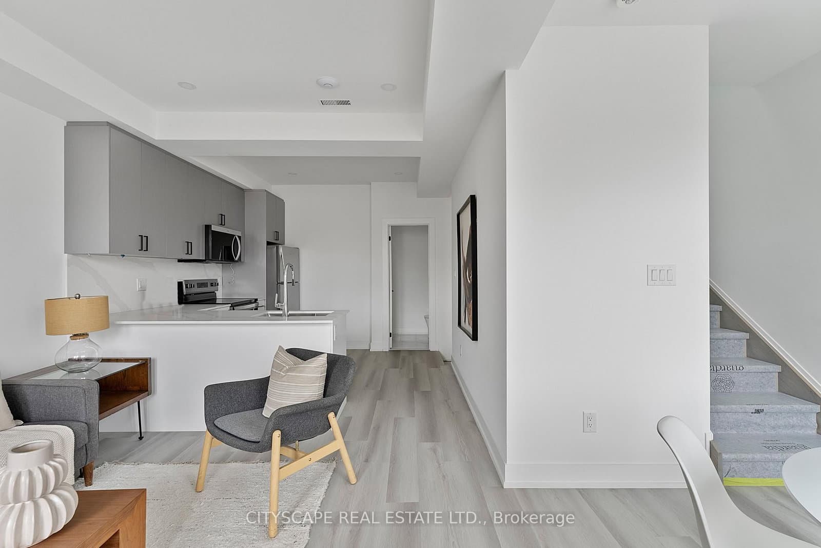 589 Oakwood Avenue, Unit 1 - lower thumbnail 11