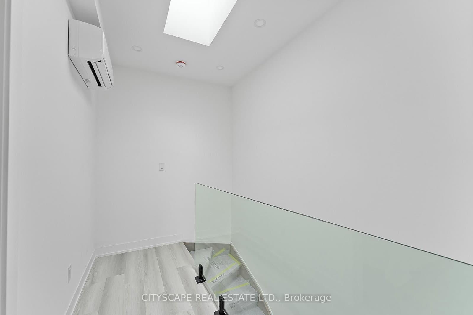 589 Oakwood Avenue, Unit 1 - lower thumbnail 22