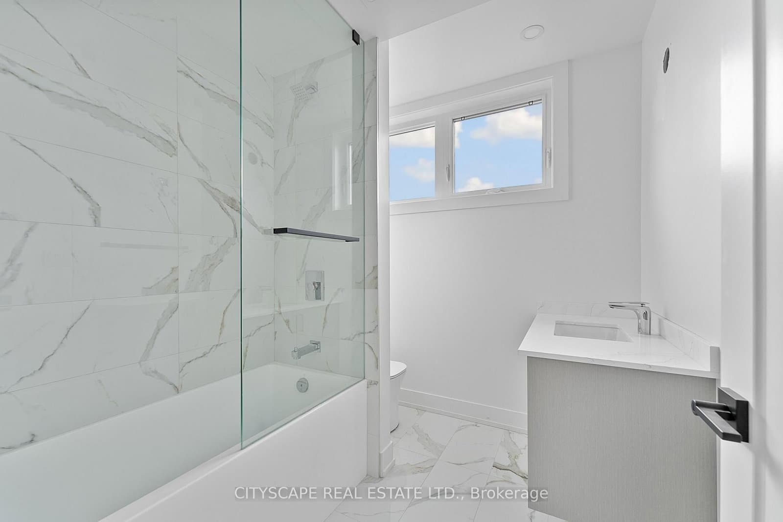 589 Oakwood Avenue, Unit 1 - lower thumbnail 29