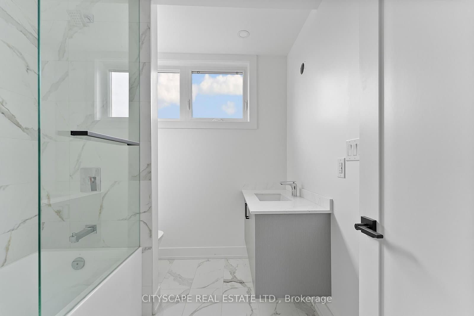 589 Oakwood Avenue, Unit 1 - lower thumbnail 30