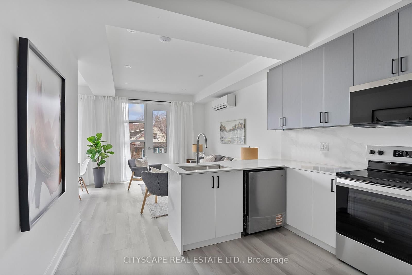 589 Oakwood Avenue, Unit 1 - lower thumbnail 4