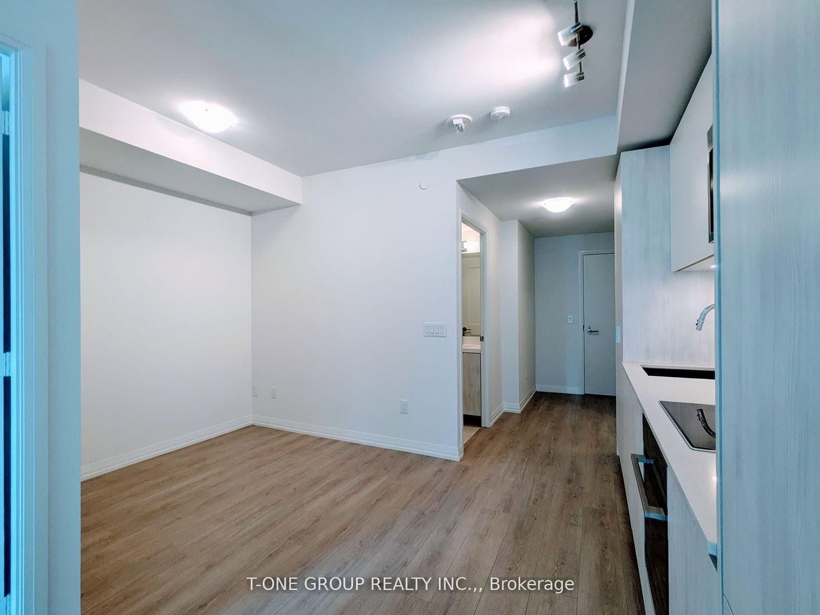 28 Widmer Street, Unit 3722 thumbnail 5