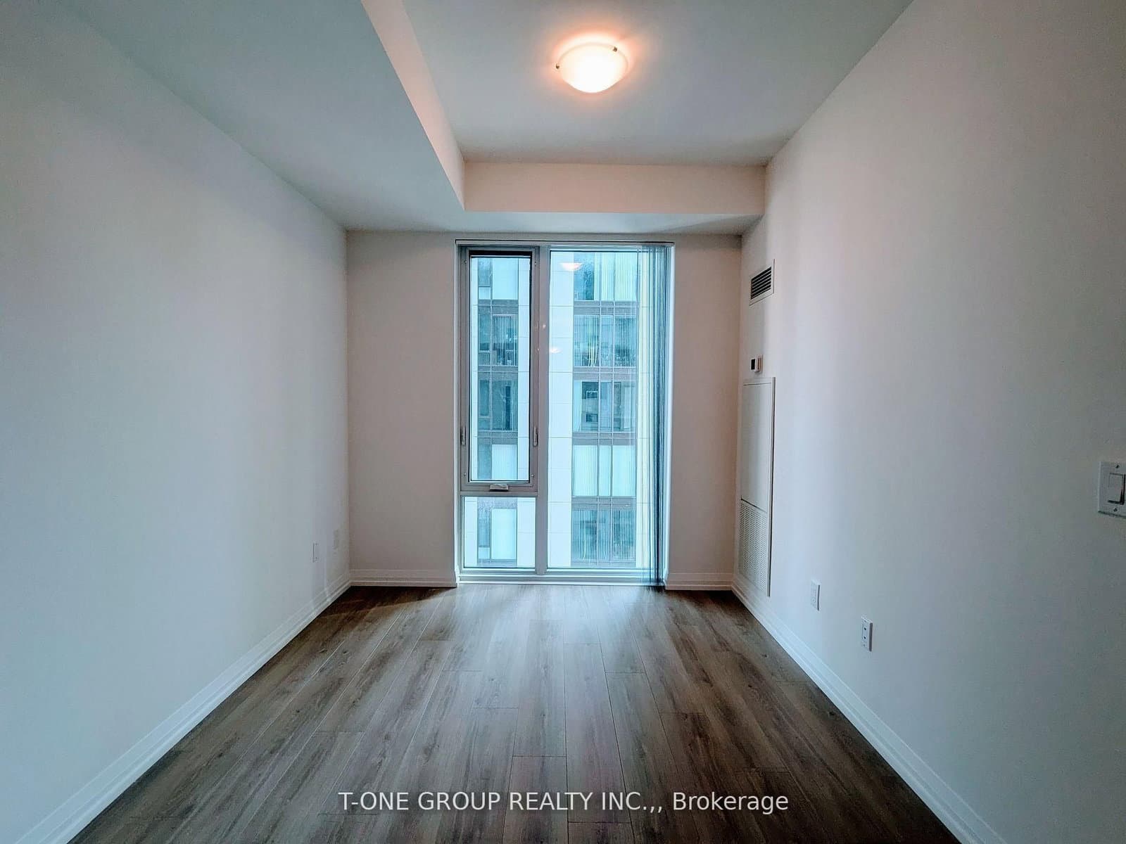 28 Widmer Street, Unit 3722 thumbnail 8