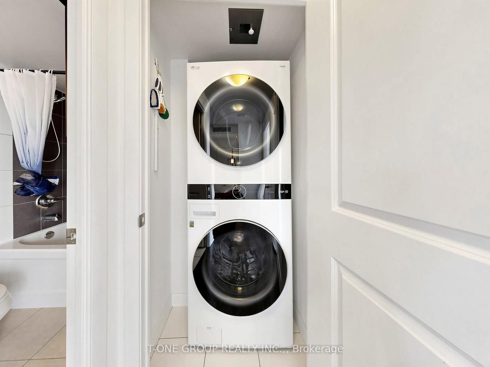 5793 Yonge Street, Unit 2305 thumbnail 32