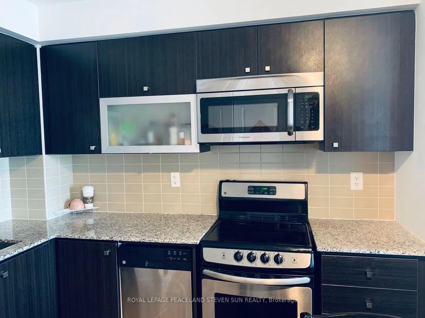 275 Yorkland Road, Unit 1812 thumbnail 5