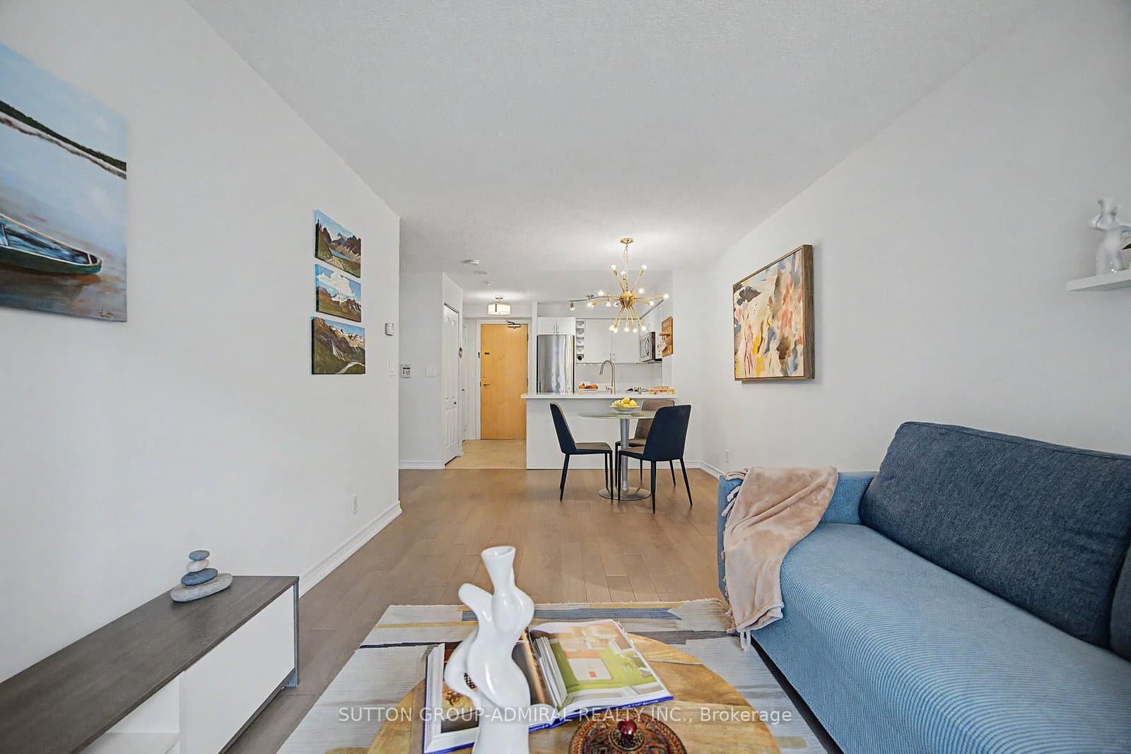 212 Eglinton Avenue, Unit 706 thumbnail 13