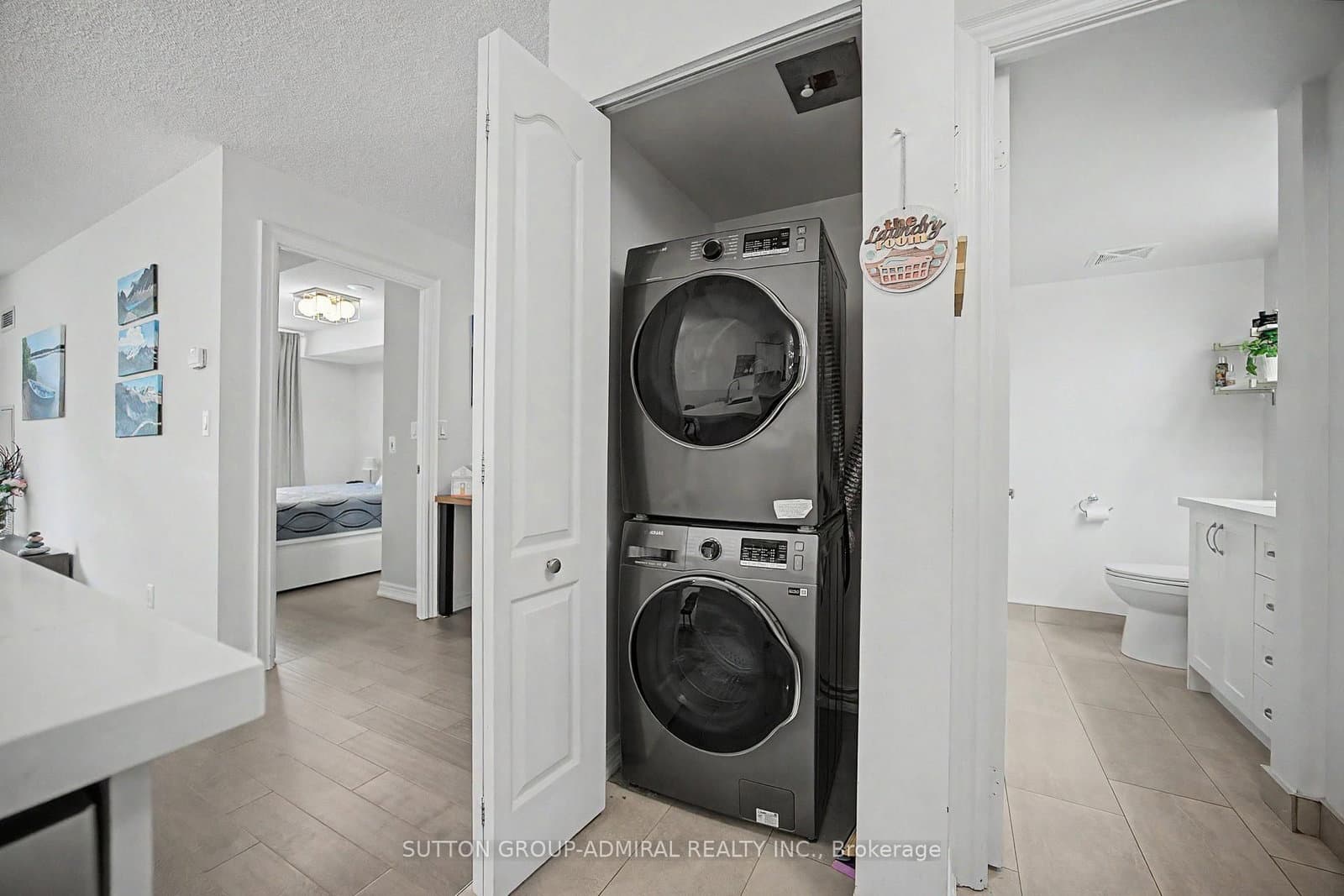 212 Eglinton Avenue, Unit 706 thumbnail 14