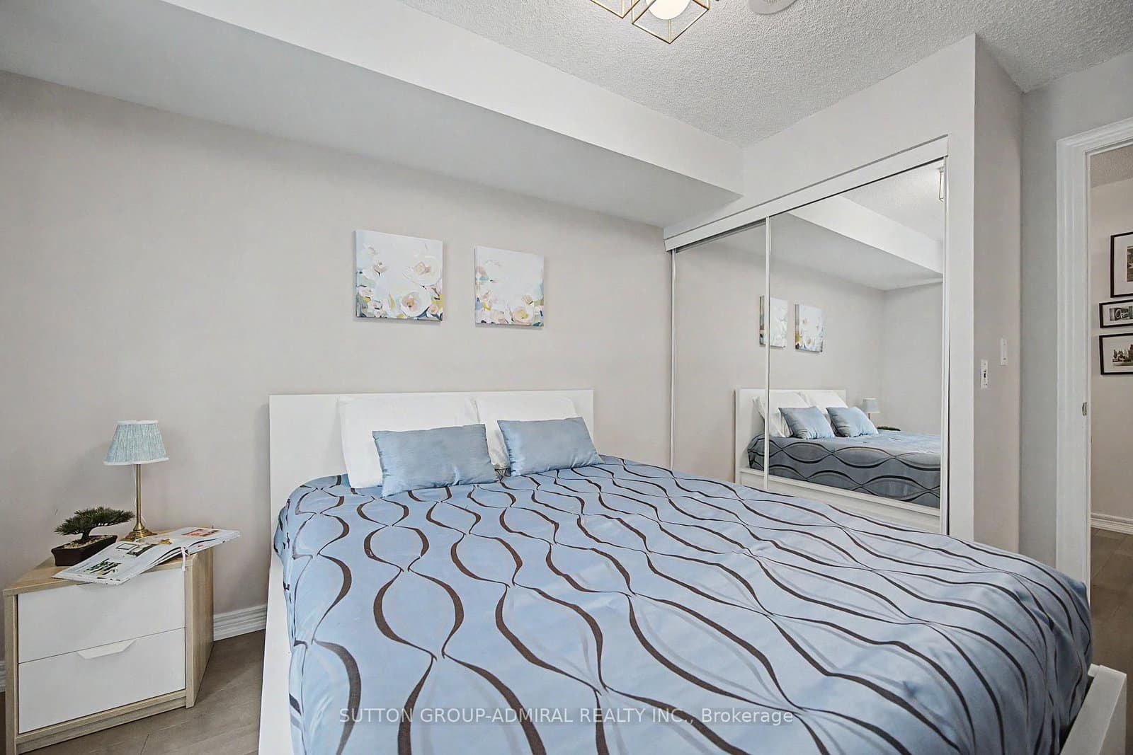 212 Eglinton Avenue, Unit 706 thumbnail 16