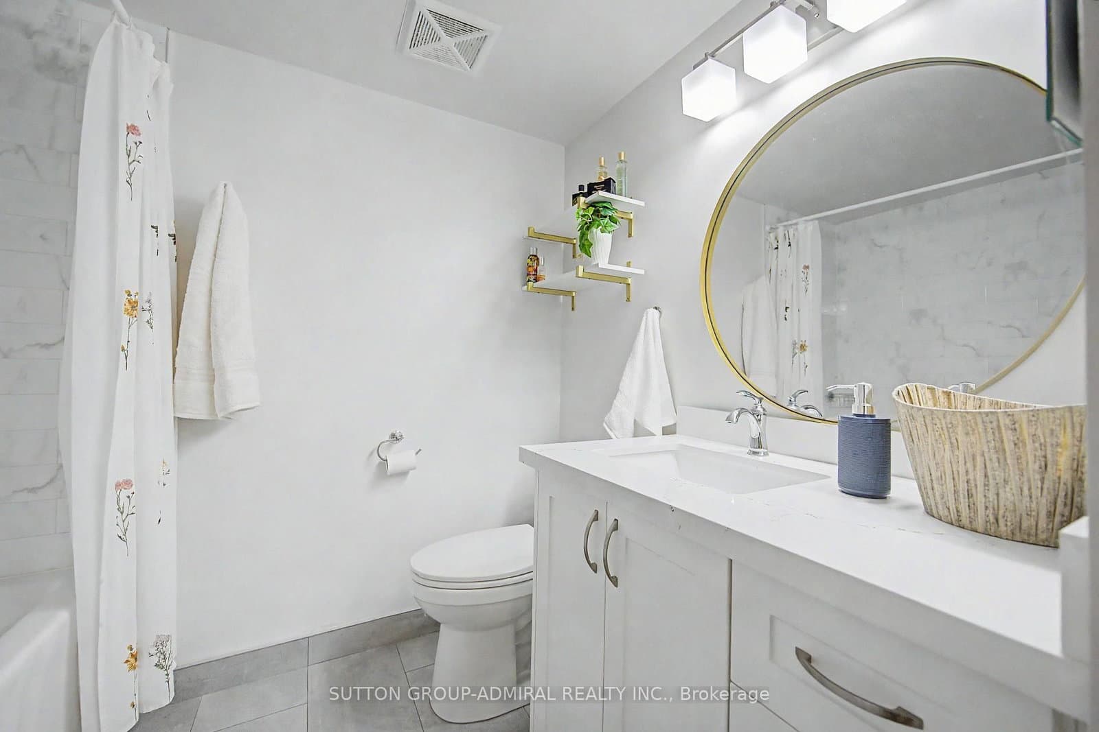 212 Eglinton Avenue, Unit 706 thumbnail 17