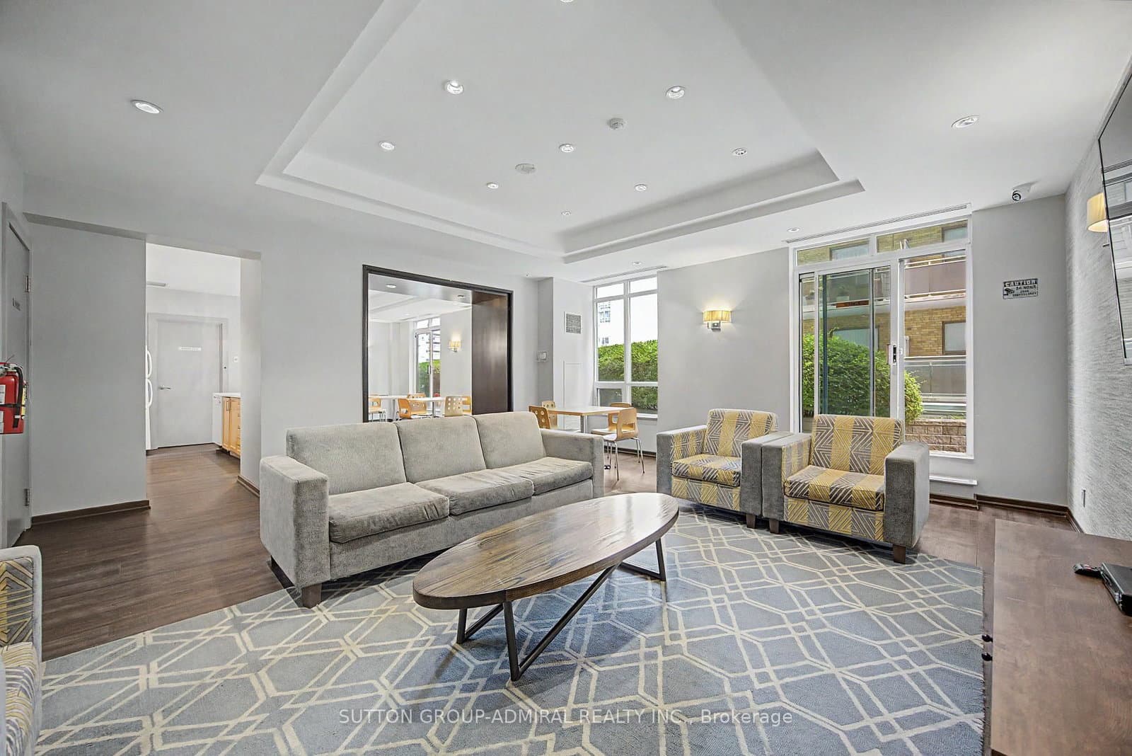 212 Eglinton Avenue, Unit 706 thumbnail 23